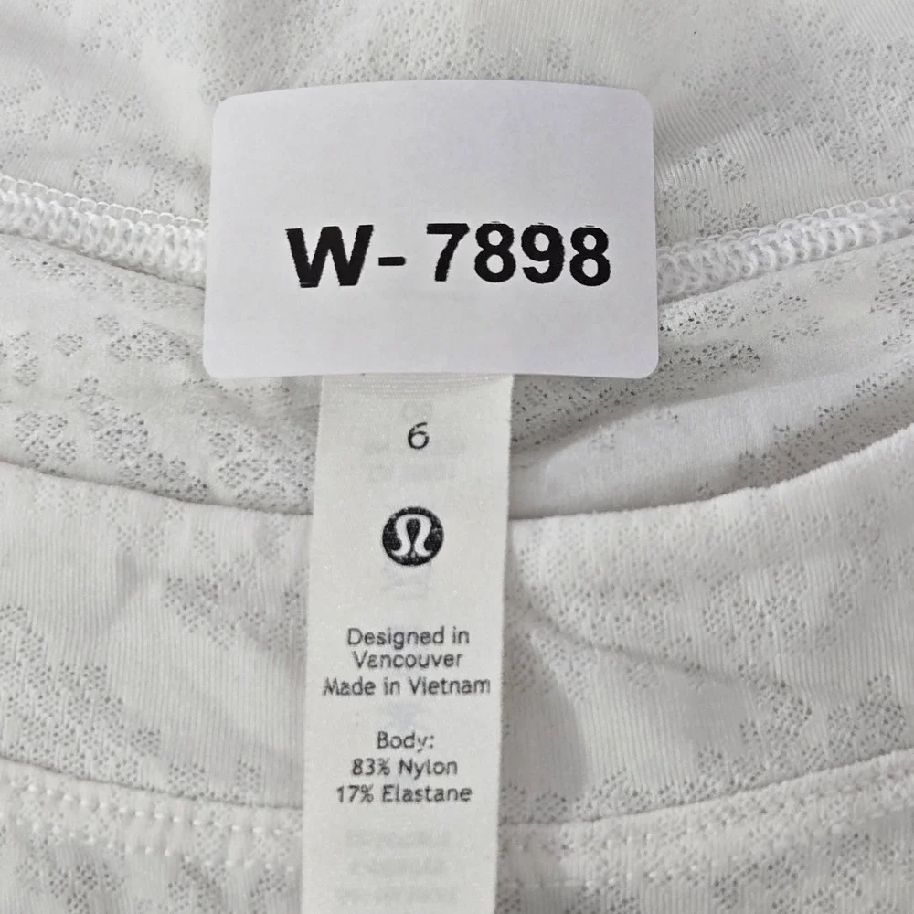 Lululemon Women Shirt 6 White Elastane Nylon Geometric Activewear Crew Neck